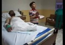 Bacaklarını kaybetmiş babasına imam olan çocuk