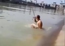 Balık adam yakaladı
