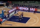 Barış Ermiş'in asistiyle Roberts, müthiş bir alley-oop smaç ya...