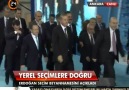 Başbakan Erdoğan ve salonu duygulandıran şarkı!