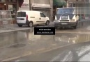 BATI BIZI KISKANIYOR!İSTİKLAL CADDESİ SULAR ALTINDA KALDI