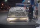 Benzinin Oktan Kalitesini Kendi Yöntemi ile Hesaplayan Kadın