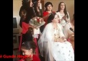 Bk u berbk strana pkvet bjin Gelin Düğününde Şarkı Söyledi