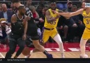 Blake Griffin had the Los Angeles Lakers&defense fooled