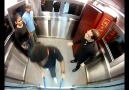 Bota Pagodo - Nova pegadinha do caixo no elevador!...