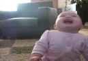 Bu Bebek Mükemmel Gülüyor :))))