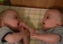 Bu ikizler çok tatlı :)))