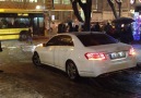 Bursa Heykel'de Karda Snowbord yapan Mercedes