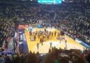 Çalgıcı karısı cimbom (Fenerbahçe - Galatasaray basketbol maç sonrası )