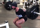 Cannonball squats o (@smith.julian)