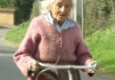 Chilean Grandma Makes a Living Biking Hundreds of Miles