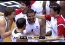 Chris Lofton orta sahadan attığı basket - Beşiktaş İF-Pınar Karşı