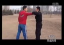 Çin polisinden taktikler.