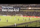 Cruz Azul forması giyen defans oyuncusu Rogelio Chavez'in dün ...