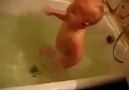 Daha önce böyle bi banyo yapma sekli gördünüz mü :)