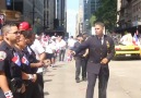 Dayanamayıp Kendini Dansa Kaptıran Polis