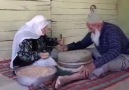 Değirmen iki taştanMuhabbet iki baştan Olur...İşte sevginin şiir hali