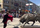 Deli Aras Kadıköy Boğasını Çoşturuyor! Ahahahaha