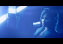 Demi Lovato - Neon Lights