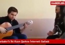 Diyarbakır'lı İki Kızın Şarkısı İnterneti Salladı..