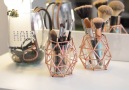 DIY - Door Brushes to decorate and organize the dressing tableBy Tu organizas