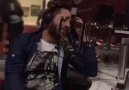 Duman Çökmüş Gözlerime Karanlıkta Yürüyorum ...