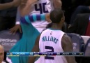 DUNK OF THE YEAR!!!!! MARVIN WILLIAMS WITH THE JAM!!!!!!