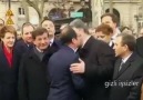 Dünya liderinin Paris'teki yürek burkan hali :)