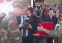 Dünyanın en güzel Gifi..Başkomutan ve Mehmetçik..