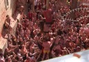 Edit story 20,000 people gathered in Spain to throw tomatoes a...