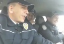 Ekip Otosunda Coşan Polis Abiler