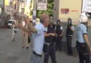 Esnaf polise böyle isyan etti! Sizin gazınızdan bıktım!...