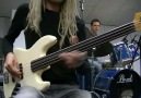 Experimental Fretless Funk Rock Bass & Drum Grooves by Remco H...