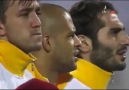 Felipe Melo İstiklal Marşı'na Eşlik Ediyor.