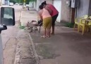 Feliz de quem tem esposa que dirige e vai buscar o marido no bar