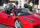 Ferrari'nin Kız Tavlamaya Etkisi
