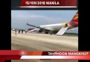 Filipinlerdeki Tayfuna yakalanan uçak