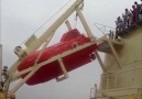 FREE FALL LİFEBOAT TESTBÖYLE DÜŞME AÇISI VE ŞEKLİ OLAMAZ