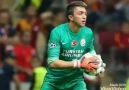 Galatasarayın Oyuncularını ve Yönetimini Şarkılarla Anlatmak