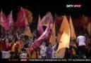 Galatasaray - Olympiakos Maçı Öncesi Muhteşem Tribün Şovları !