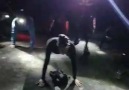 Gece antremanında yaşanan olağan bir an......