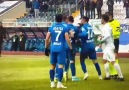 Giresunspor - Bu pozisyonda rakip takımın 2 numaralı...
