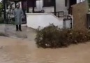 Girne'de yağmur su baskınlarına neden oldu