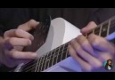 Gitara Yapıştırdığı Aparat ile Efsane Çalan Eleman