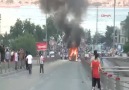 Göstericiler dolmabahçe'de polis aracını ateşe verdi