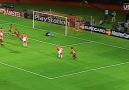 Hagi'nin Monaco'ya attığı mükemmel gol.