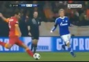 Hamit'in Schalke'ye yaklaşık 30 metreden attığı mükemmel gol