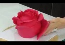 Harika bir gül pasta süslemesi Full video Sayfamız