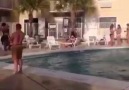 Havuza Atlayamayan Adam