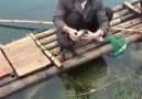 Hayretler içinde bırakan balık tutma tekniği!